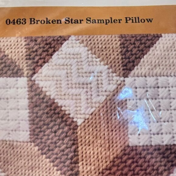 NEW‎ Vintage 1983 The Creative Circle Kit #0463 Broken Star Sampler Pillow Yarn - Picture 4 of 6